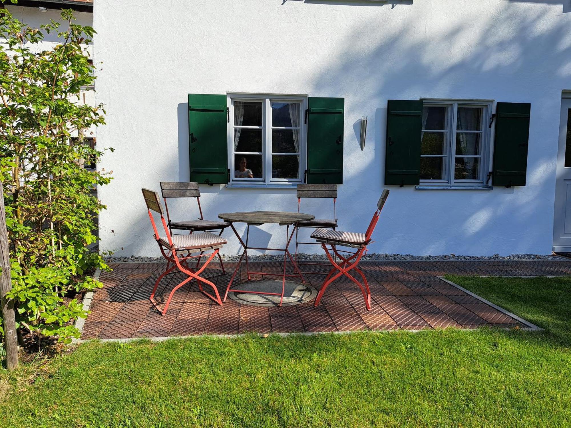 Neu! Ferienwohnungen Im Lueftlmalereck, Hennalahaus Oberammergau Exterior photo